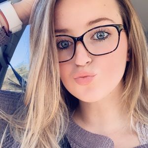 Meet your Posher, Katie